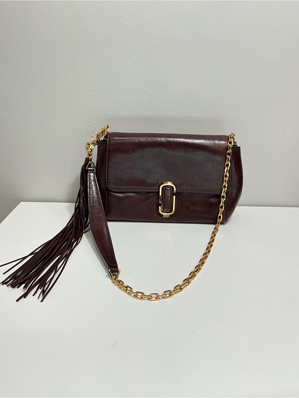 MARC JACOBS The J Marc Leather Shoulder Bag Cordovan Wine Gold Chain Tassel